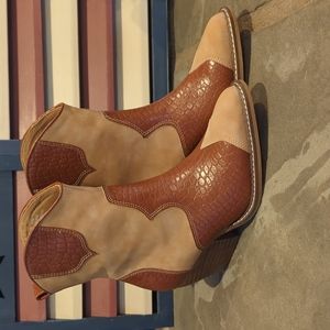Brand New Eden Croc Bootie.